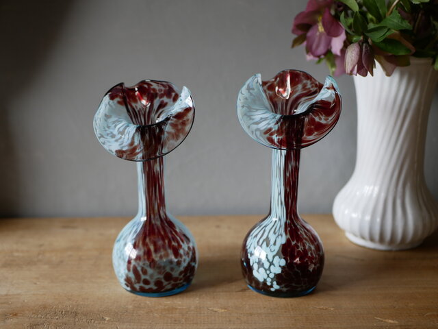 フランスアンティーク オパリンガラス クリシー フリル 花瓶 フラワーベース it-65fd15ed74a75-1200.jpg