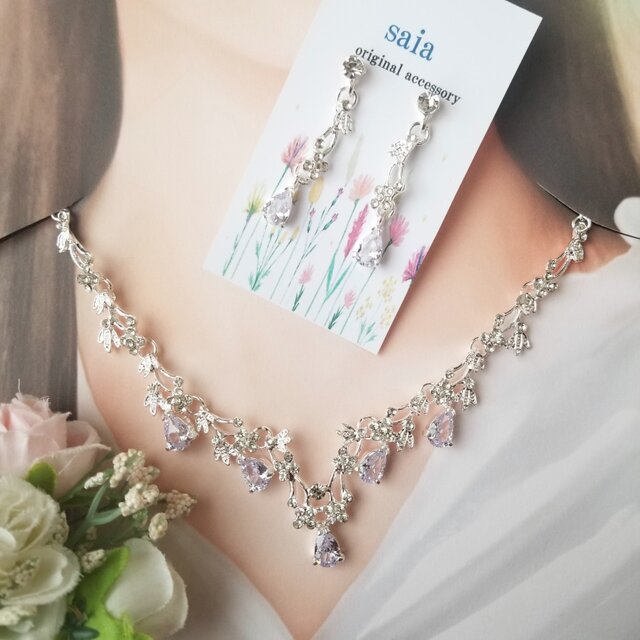 青いビジューのネックレス　tnp247207 結婚式、ウエディング、ブライダル、フォーマル、卒業式、入学式、成人式、セレモニー