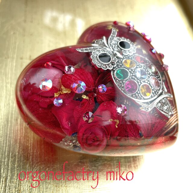 訳あり❤️縁起物　フクロウ　ハート型　幸福　オルゴナイト