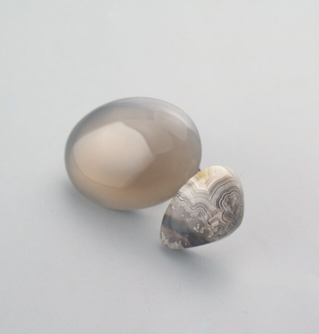 ラグナレースアゲート】と【グレーオニキス】 | iichi 日々の暮らしを