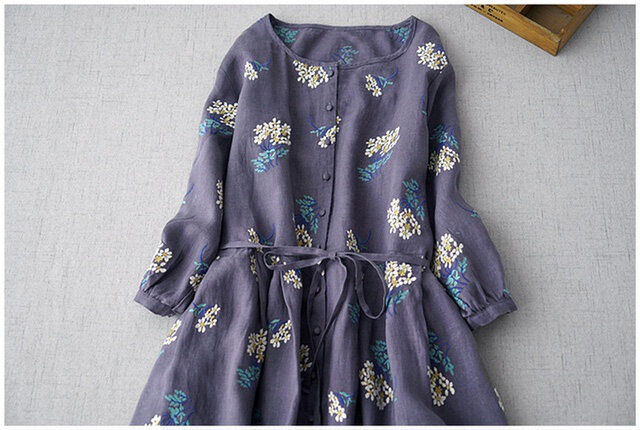 リネン00％紫陽花総刺繡クルミ釦、ポケット付き大人可愛い七分袖