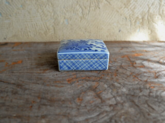 染付香合 朱肉入れ 小物入れ | iichi 日々の暮らしを心地よく