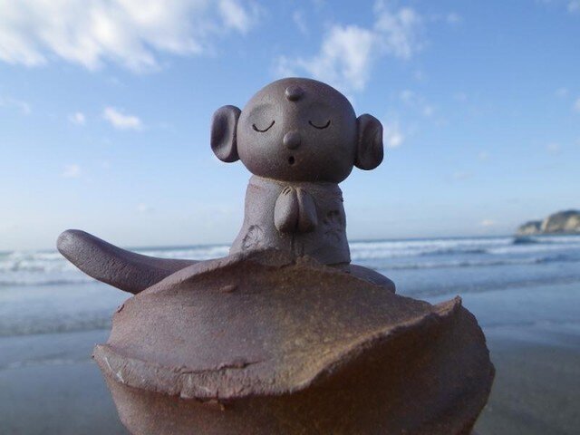 波乗りお守り地蔵 | iichi 日々の暮らしを心地よくするハンドメイドや
