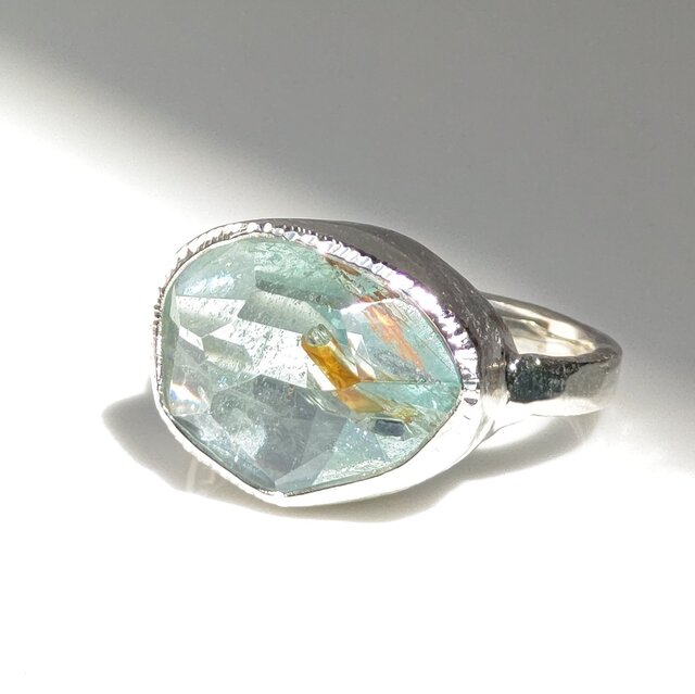 インクルージョン アクアマリン 変形OV立体カット シルバーSV925