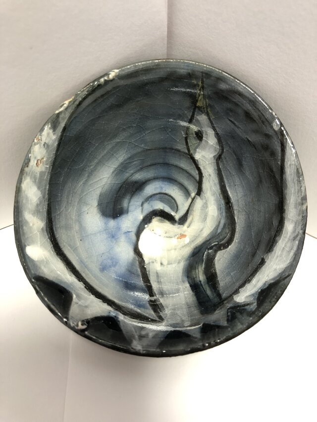 かわいい鶴が描かれたシンプルなぐい呑み手にも収まりやすく飲み切りサイズの容量80ml