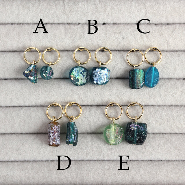 ミニ・ローマングラスピアス