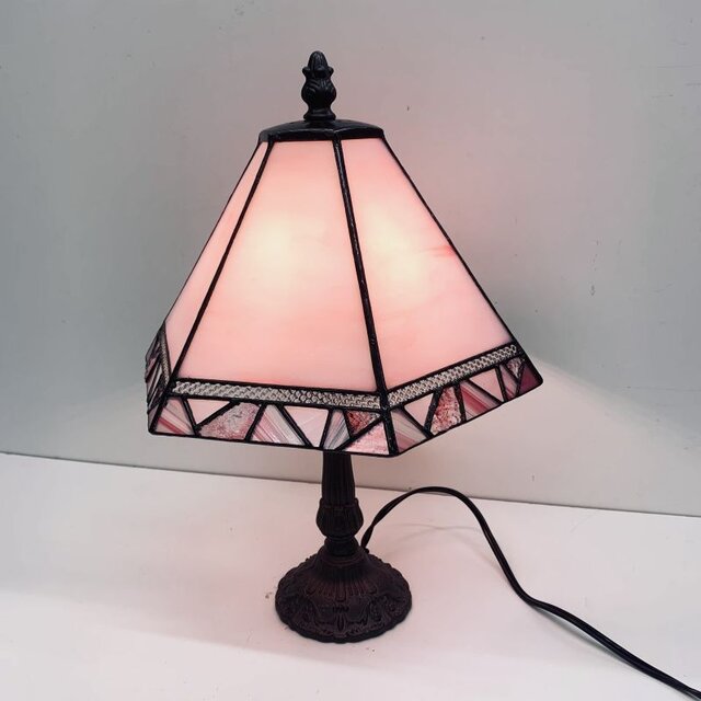 シンプルなランプ202・ピンク ステンドグラス | iichi 日々の暮らしを