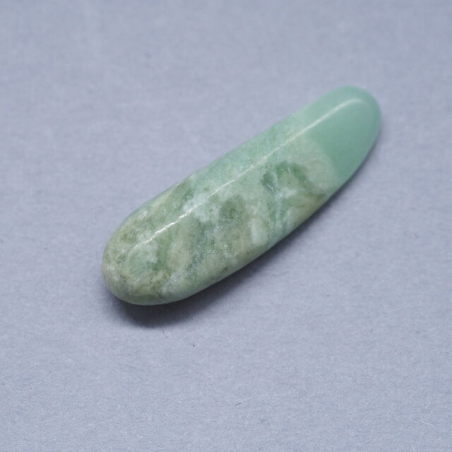 糸魚川翡翠 コレクション用原石 40 | iichi 日々の暮らしを心地よく