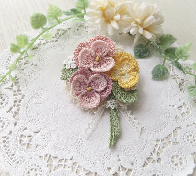 芝桜ブローチ (受注生産/オーガンジー刺繍/春/花/フラワー