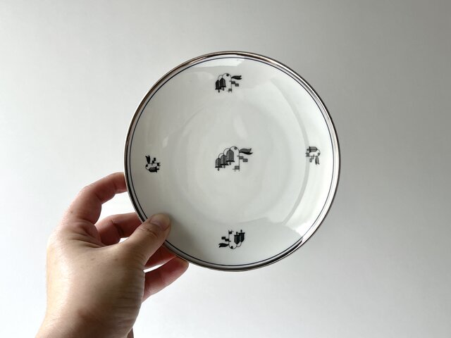 UAEアラブ【海外企業記念品】シルバー小皿2点セット ケース付 アンティーク it-6616a53a32740-1200.jpg