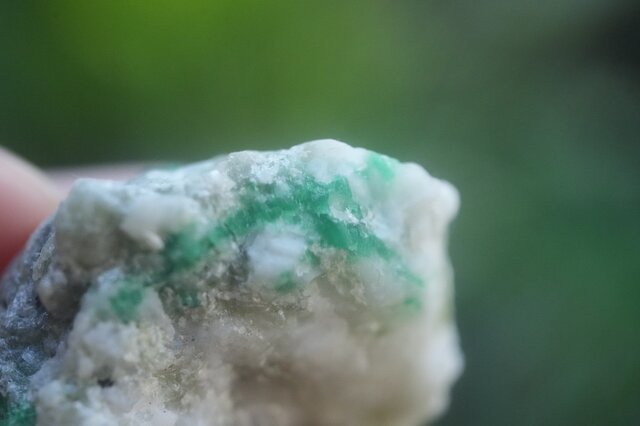 エメラルドライン☆エメラルド原石 s1211 | iichi 日々の暮らしを