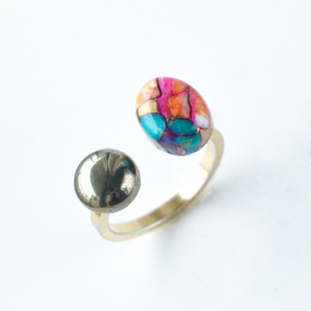 【大人エスニック A】天然石 ターコイズ フリーサイズ 差し色 リング 指輪 オープンリング 一点物 青 赤 カラフル