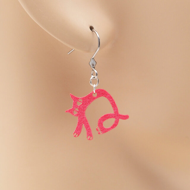 猫の ね Ω 耳もココロも軽やかに Ω ピアス Ω イヤリング | iichi 日々