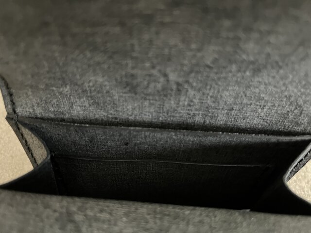 二つ折り財布 黒（ホック） イタリアンレザー＜B＞ | iichi 日々の