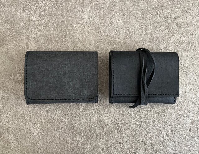 イタリアンレザー × ハンドメイド 二つ折り財布（黒） 二つ折り財布 黒（ホック） イタリアンレザー＜B＞ | iichi 日々の
