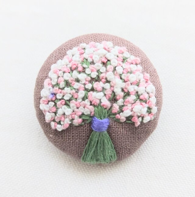 FOXEYお花のブローチ♡パープルピンク⭐️新品未使用⭐️ FOXEY（ブローチ/コサージュ）のフリマアイテム一覧