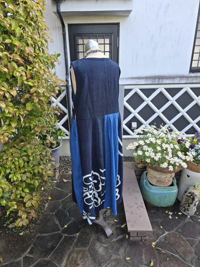 着物リメイク 手作り 筒描きと藍の濃淡 ジャンパースカート | iichi 