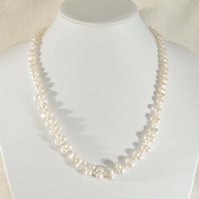 本真珠（淡水パール）のネックレス（バロック、双子の真珠、マグネット 