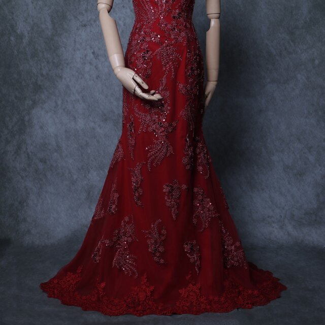 新品正規品セール　美品　モデル着用　カラードレス　赤　キラキラ 送料込み スーツ・フォーマル・ドレス