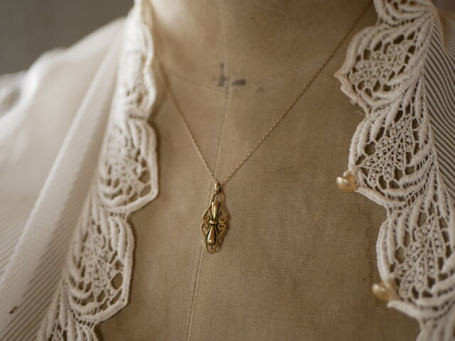 FN-11】フィリグリー K18 ネックレストップ ペンダント フランス