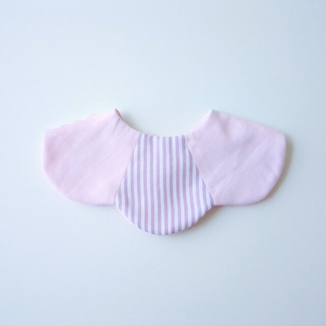 ハンドメイド もくもく花びらスタイ 絞まる