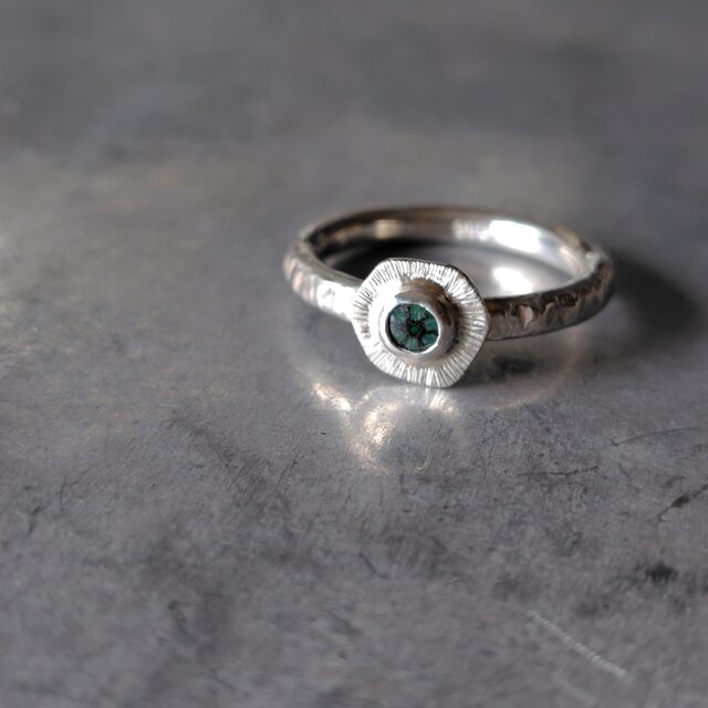 トラピッチェエメラルドシルバーリング#9.5