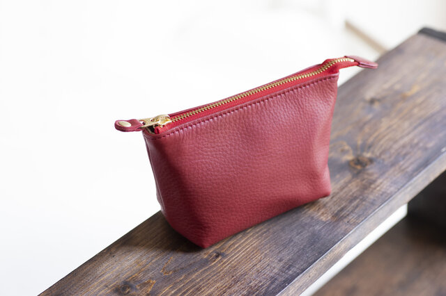 柔らかなポーチ 牛革 シュリンクレザー トラベルポーチ レッド 化粧