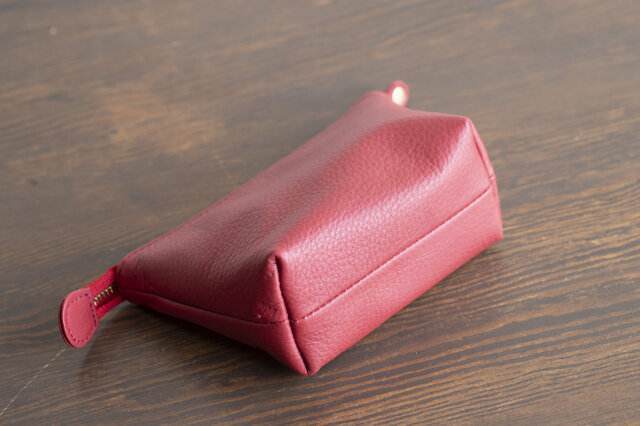 柔らかなポーチ 牛革 シュリンクレザー トラベルポーチ レッド 化粧