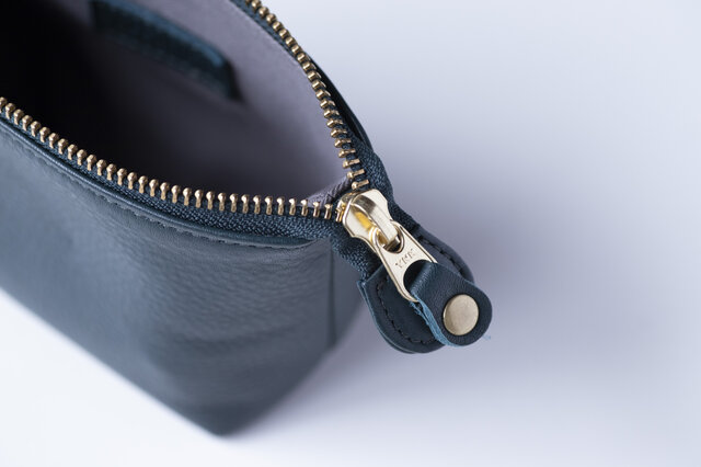 柔らかなポーチ 牛革 シュリンクレザー トラベルポーチ ブルーグリーン