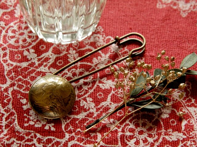 ヴィンテージ パーツ ブローチ フランス B87s France Coin Brooch(swing type) | iichi 日々の暮らしを