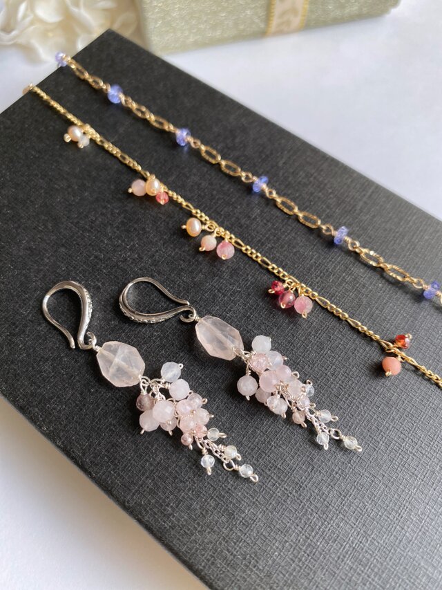 桃花】ローズクォーツ桃色の房ピアス シルバーフィルド ロングピアス
