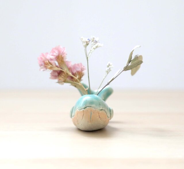 クジラの花挿しオブジェ トルコブルー ＊ ドライフラワー付き | iichi