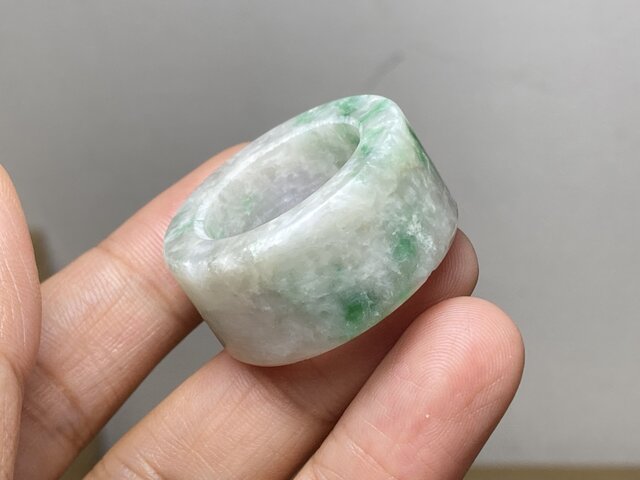 L6-126 一点物 白底花緑 薄ラベンダー 22.5号 ミャンマー産天然