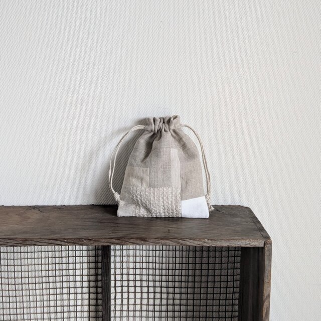 くったりリネンの巾着　Sサイズ△ナチュラル　パッチワーク