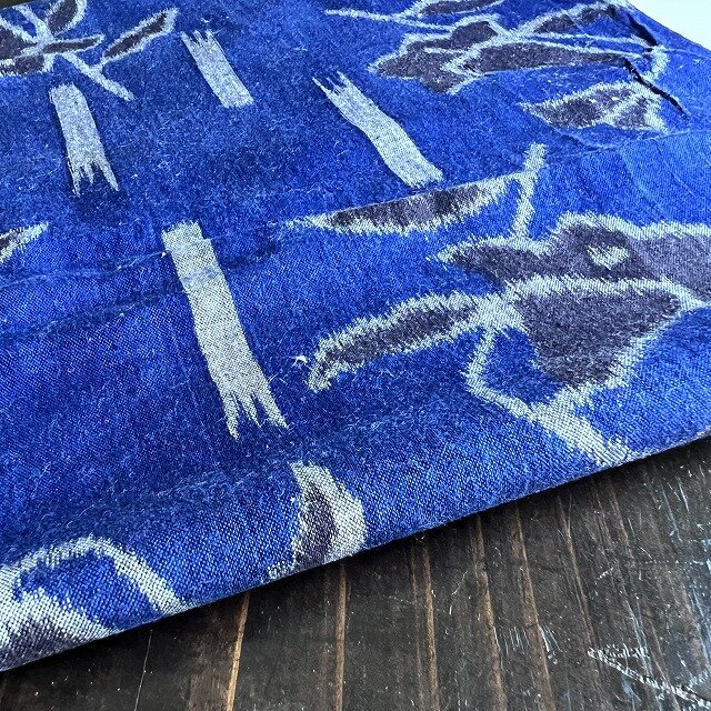 kh0091b　絣 流水花文様 木綿 ハギレ 130cm/ 古布 古裂 藍染 絣