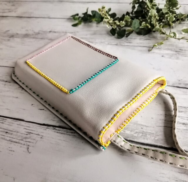 スマホショルダー ショルダーポーチ サコッシュ 斜めがけバッグ ミニ