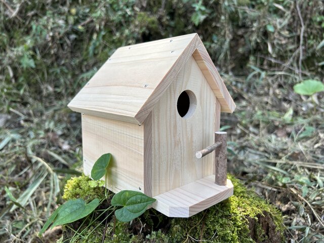 ハンドメイド　小鳥の巣箱 夏休みの工作 小鳥たちの巣箱(工作キット) | iichi 日々の暮らしを