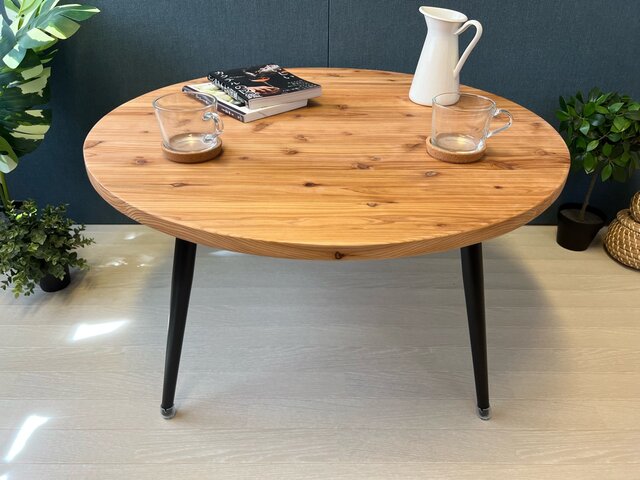 【送料無料】 ローテーブル 丸形 90cm 杉 アイアン ボルト連結脚 送料無料】 ローテーブル 丸形 90cm 杉 アイアン ボルト連結脚 | iichi