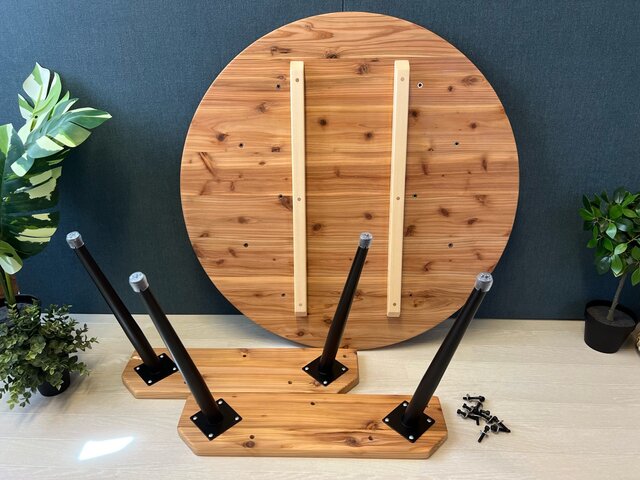 【送料無料】 ローテーブル 丸形 90cm 杉 アイアン ボルト連結脚 送料無料】 ローテーブル 丸形 90cm 杉 アイアン ボルト連結脚 | iichi