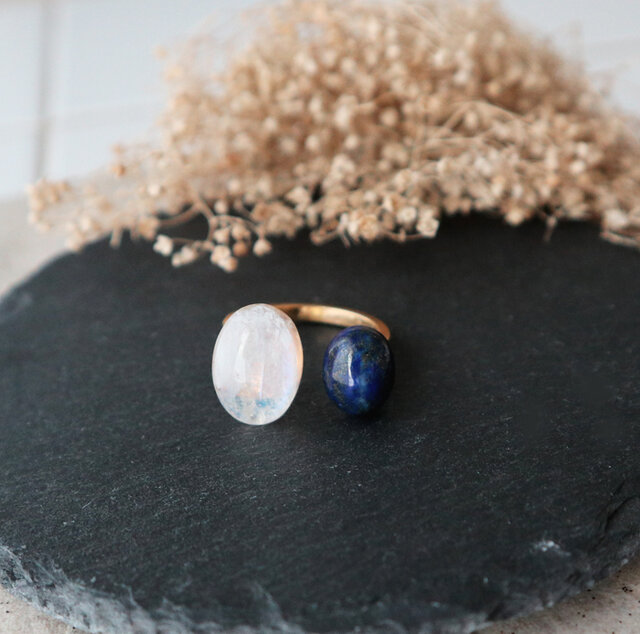 天然石レインボームーンストーンとラピスラズリのフォークリング