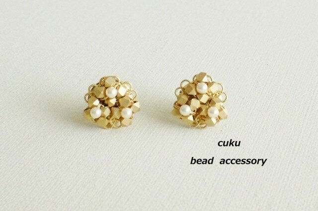 【受注製作】花束ピアス(イヤリング製作可)の画像1枚目