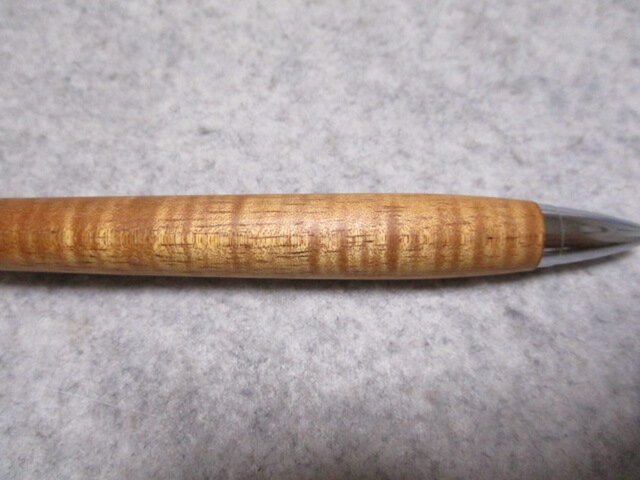 ハワイアンコア カーリー杢 椿油仕上げ 木軸ボールペン(シャープ 