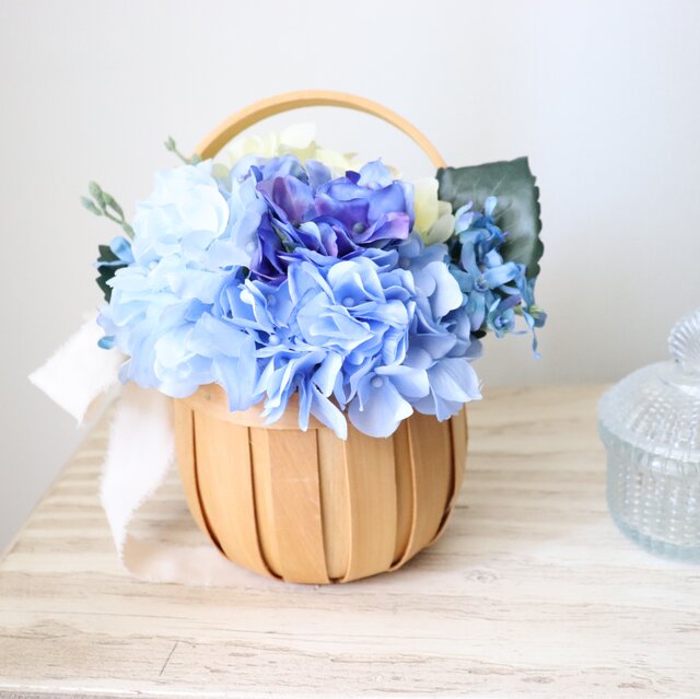 あじさいバスケットアレンジ（アーティフィシャルフラワー
