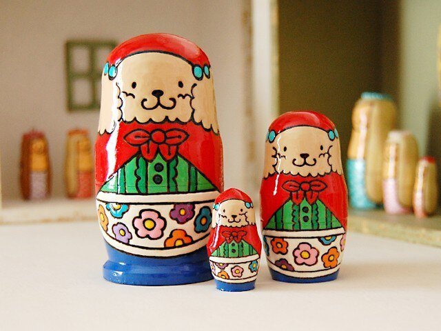 ジェーンマープル　エプロン　マトリョーシカ　赤　レア品 2199771c881074f8e6b0715f0d3ba7