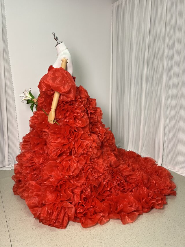 豪華！ カラードレス 赤 ベアトップ オーガンジー パフスリーブ  