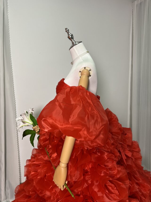 豪華！ カラードレス 赤 ベアトップ オーガンジー パフスリーブ  