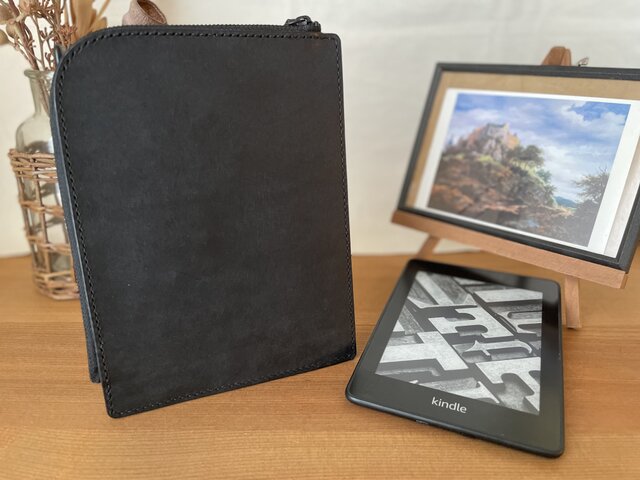 Kindle 6インチ ブラック レザーケース付き 外へ持ち歩きたくなる♪レザーで作ったKindleケース（ブラック