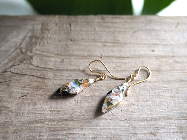 コッパーマルチストーンピアス 14kgf ひし形 ダイヤカット | iichi