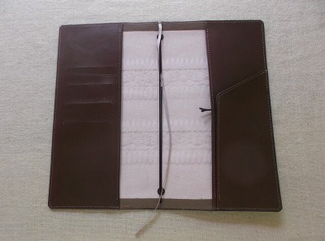 トラベラーズノートカバー 牛革、刻印＆拭き染め カードポケット