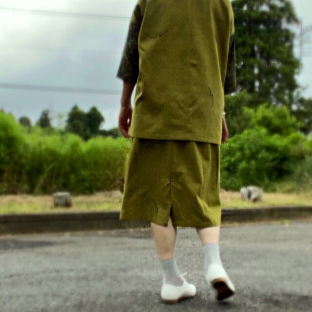 【天くらら】キモノスリーブ羽織×巻きスカート セット｜着物リメイク 緑青 楽天市場】すっきりデザイン レースの薄羽織 日本製 たとう紙